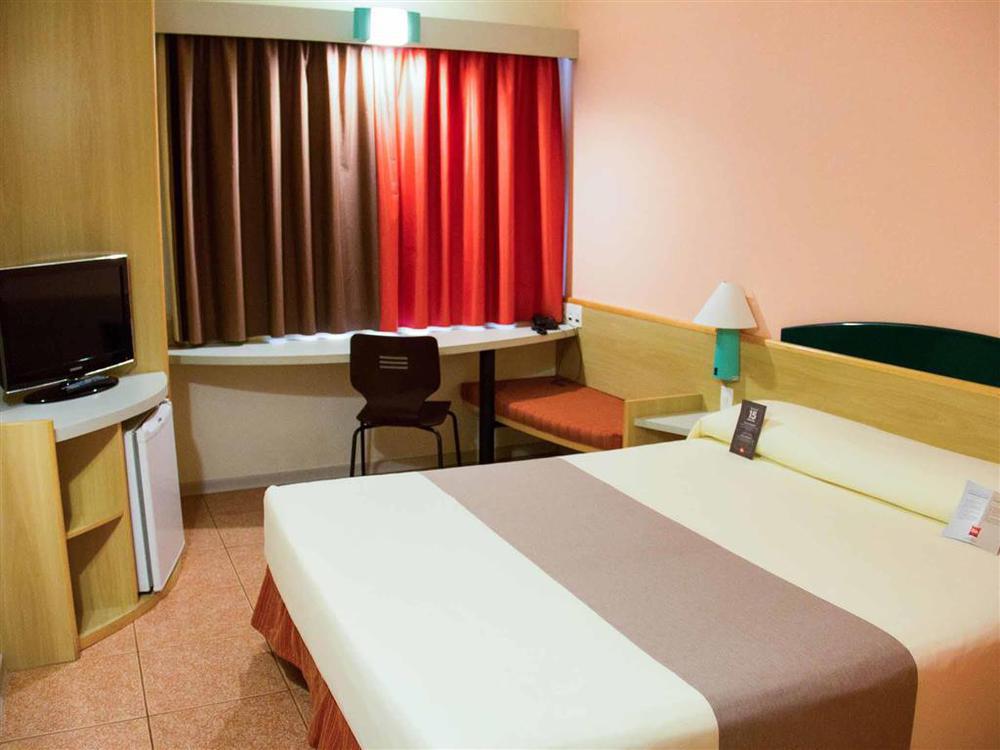 Ibis Navegantes Itajai Otel Oda fotoğraf