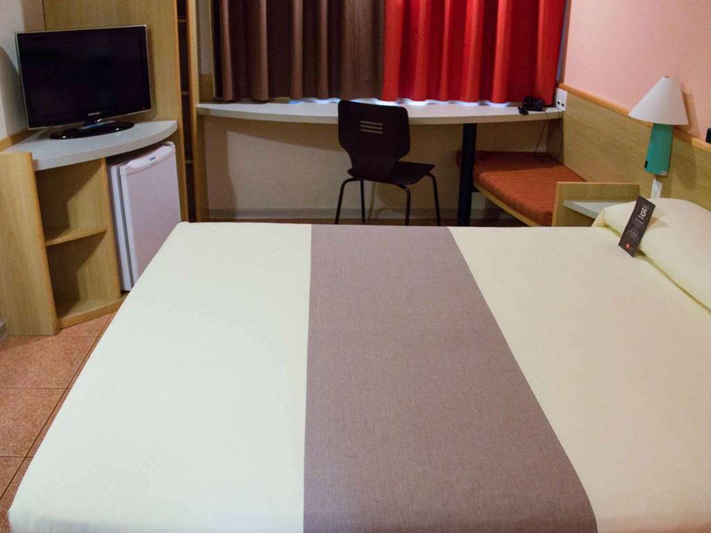 Ibis Navegantes Itajai Otel Oda fotoğraf